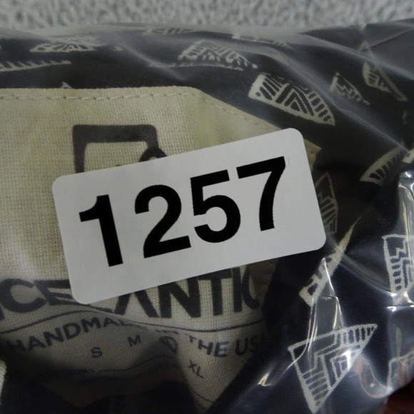 Icelantic Skis Shirt Men's Large Black and White Button-Up Hand Made in the USA - Picture 10 of 10